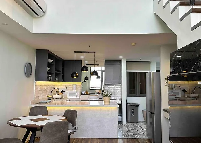 Apartment Huge 100-sqm 3br Loft Near Greenbelt Makati Manila