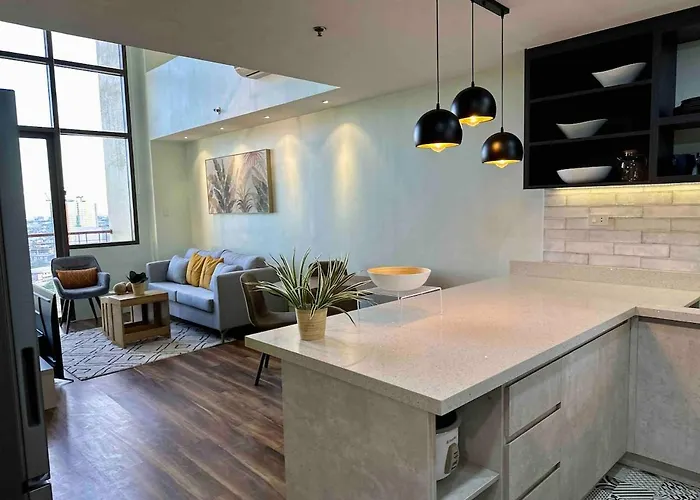 Huge 100-sqm 3br Loft Near Greenbelt Makati *