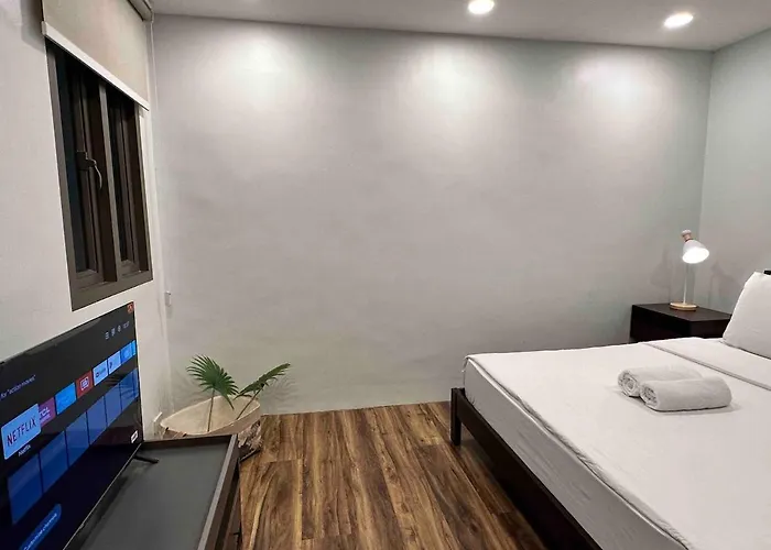Apartment Huge 100-sqm 3br Loft Near Greenbelt Makati Manila