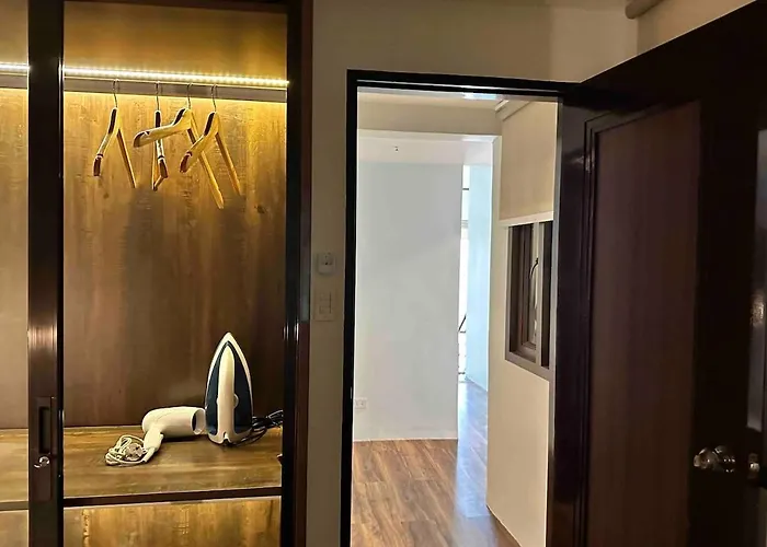 Huge 100-sqm 3br Loft Near Greenbelt Makati