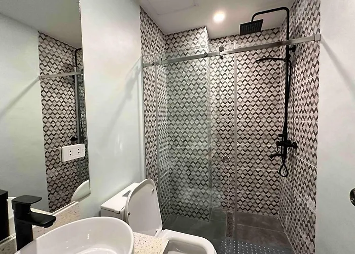 Huge 100-sqm 3br Loft Near Greenbelt Makati Apartment