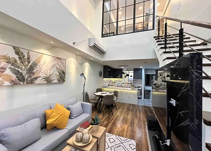 Apartment Huge 100-sqm 3br Loft Near Greenbelt Makati